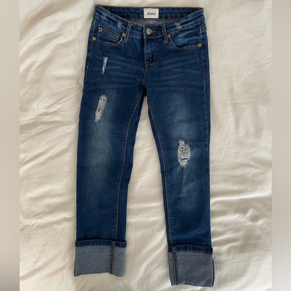 2/$20 EUC, 12, Hudson, distressed Cropped stretch jeans. Like new, Cute w boots! - Picture 2 of 7